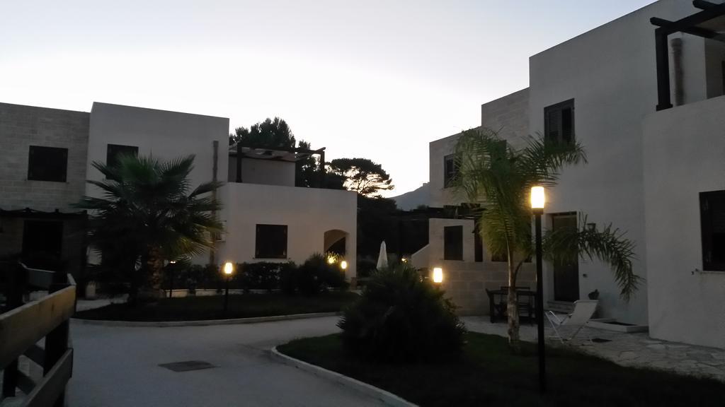 Casa Vacanze Lido Burrone Favignana Exteriör bild
